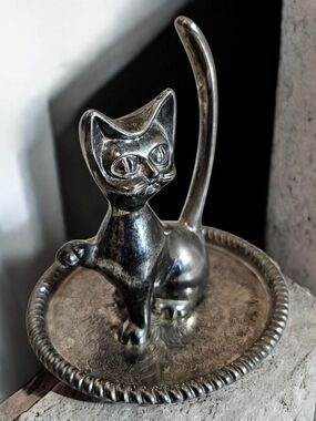 Vintage Interpur Cat Ring Holder OS Silverplate MCM Trinket Dish Hong Kong Metal